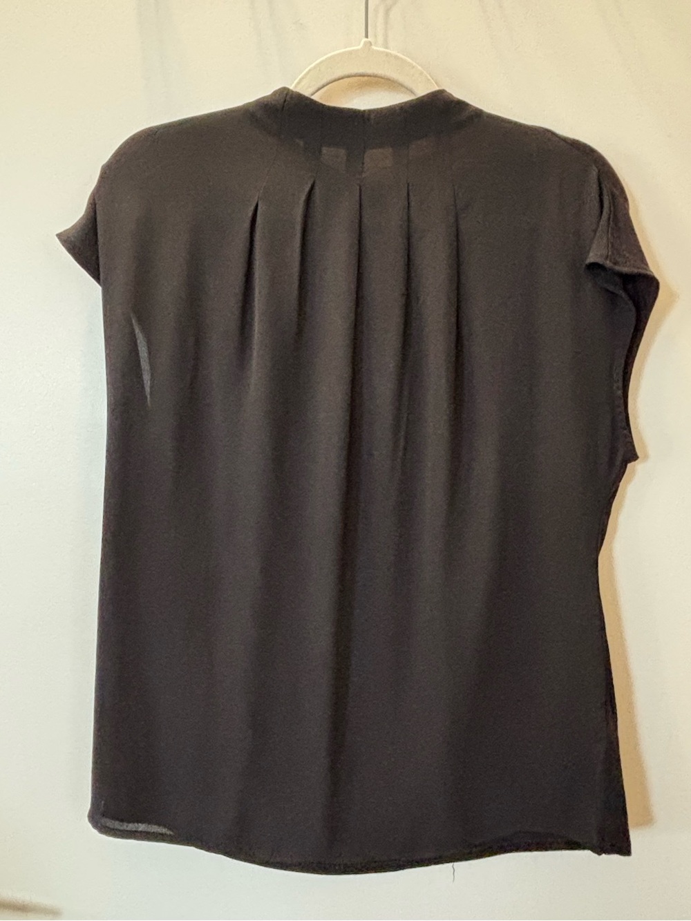 RW&CO. Black Cap-Sleeve Blouse